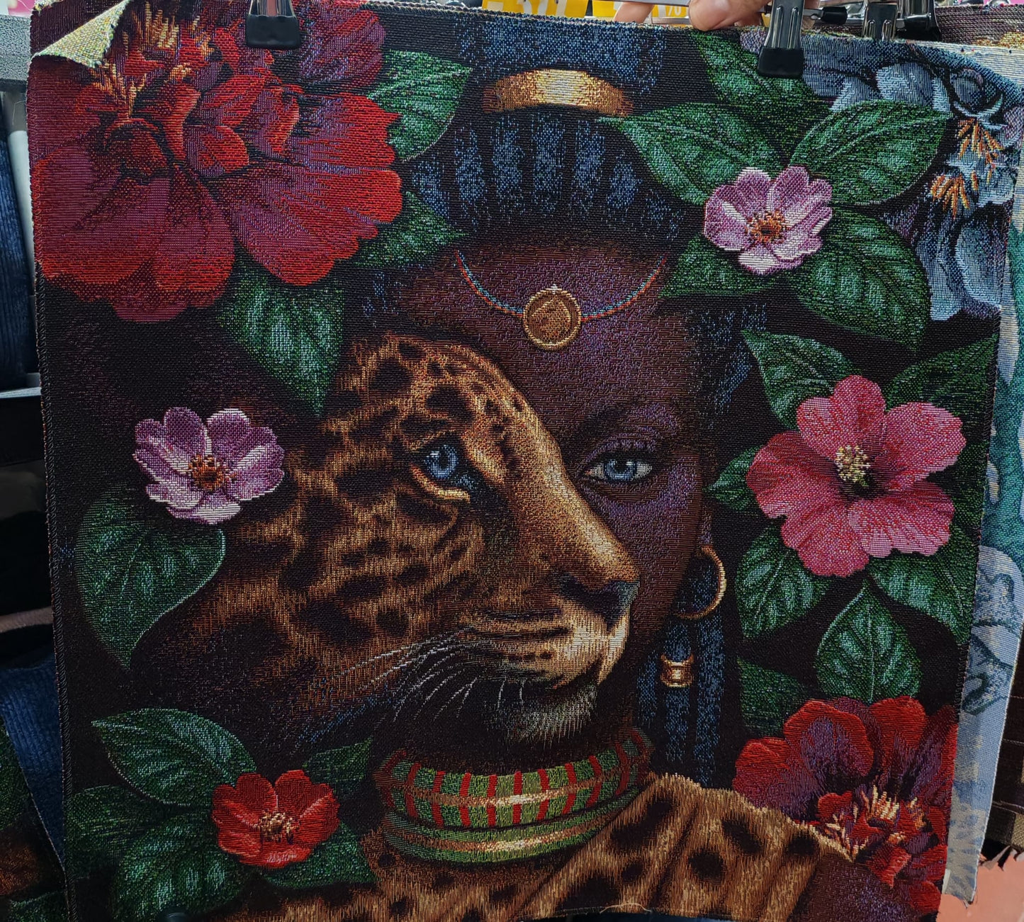 Tissu brodé animaux