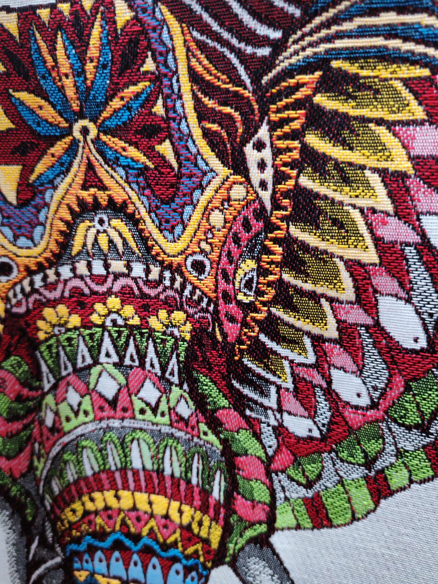 Tissu brodé animaux